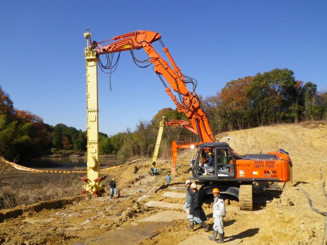 重機を使った作業
