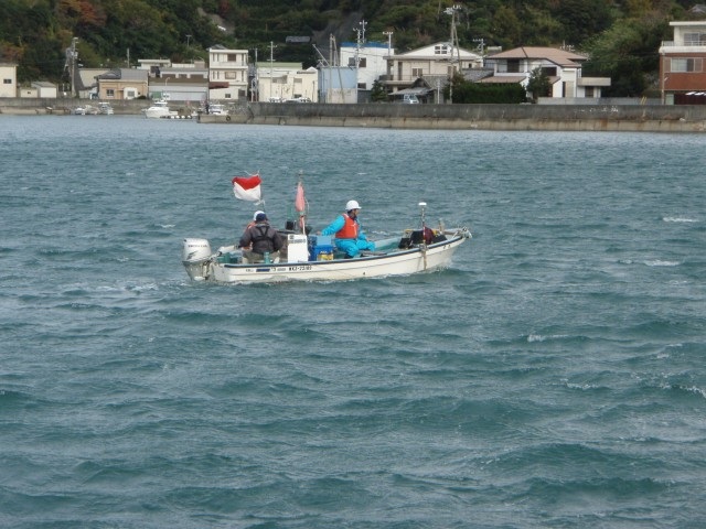 船での計測作業