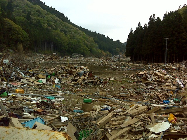 山間の河川